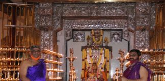 ಇಂದು ಕಡೇ ಕಾರ್ತಿಕ ಸೋಮವಾರ ಜಯನಗರದ ಶ್ರೀರಾಯರ ಮಠದಲ್ಲಿ ಲಕ್ಷ ದೀಪೋತ್ಸವ