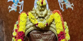 ಶ್ರೀಗಂಧದ ಅಲಂಕಾರದಲ್ಲಿ ಚಂಪಕಧಾಮ ಸ್ವಾಮಿ