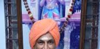 ತುಮಕೂರು ಹಿರೇಮಠದ ಡಾ. ಶಿವಾನಂದ ಶಿವಾಚಾರ್ಯ ಶ್ರೀಗಳಿಂದ ಗಿಡ ನೆಡುವ ಕಾರ್ಯಕ್ರಮ