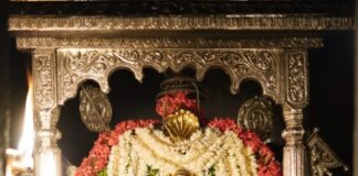 ಕಟೀಲು ಶ್ರೀ ದುರ್ಗಾಪರಮೇಶ್ವರಿ ದೇವಿಗೆ ಇಂದು ಮಾಡಲಾಗಿರುವ ಅಲಂಕಾರ