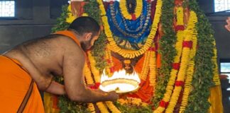 ಶ್ರೀ ಹಯಗ್ರೀವ ದೇವರಿಗೆ ವಿಷ್ಣುಸಹಸ್ರ ನಾಮಾರ್ಚನೆ