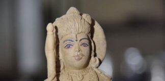 ಕೃಷ್ಣ ಲೀಲೋತ್ಸವದಲ್ಲಿ ಸುವರ್ಣ ರಥವನ್ನೇರುವ ಮೃಣ್ಮಯ ಶ್ರೀಕೃಷ್ಣ ಮೂರ್ತಿ