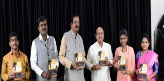 ಕೇವಲ ಅಭಿನಯಿಸಿದರೆ ಬದುಕು ಸಾರ್ಥಕವಾಗದು: ಡಾ.ಗುರುರಾಜ ಕರ್ಜಗಿ