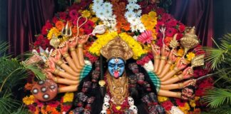 ಶ್ರೀ ಚೌಡೇಶ್ವರಿ ದೇವಿಗೆ ಮಹಾಕಾಳಿ ಅಲಂಕಾರ