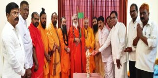 ಕತ್ತಲೆ ಕಳೆಯಲು ಬೆಳಕು ಬೇಕು: ಶ್ರೀ ರಂಭಾಪುರಿ ಜಗದ್ಗುರುಗಳು