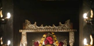 ಹೂವಿನ ಅಲಂಕಾರದಲ್ಲಿ ಶ್ರೀ ದುರ್ಗಾಪರಮೇಶ್ವರಿ ದೇವಿ