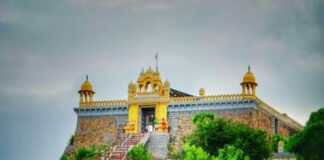 ಸಾಧನಾ ತಪಸ್ವಿ ಕನಕಗಿರಿ ಸ್ವಸ್ತಿಶ್ರೀ ಭುವನಕೀರ್ತಿ ಭಟ್ಟಾರಕ ಸ್ವಾಮೀಜಿ